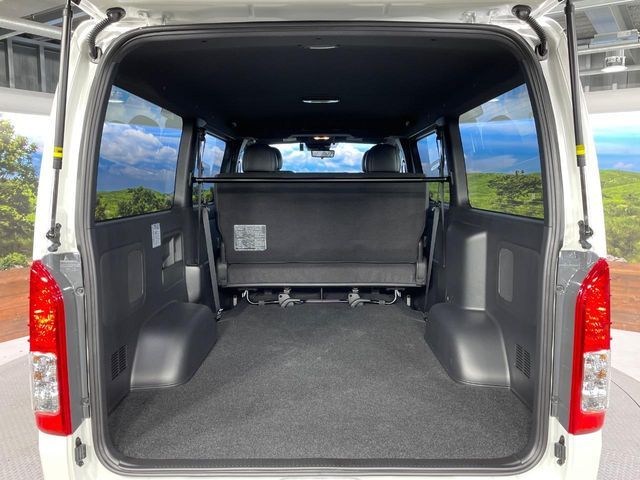 TOYOTA HIACE VAN 2WD 2026 Image 31