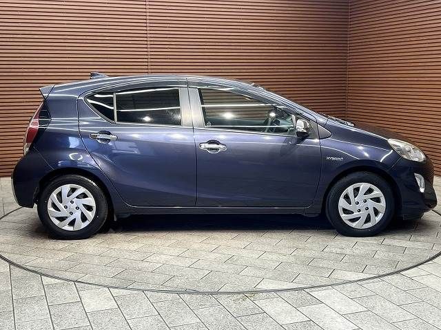 TOYOTA AQUA 2015 Image 31