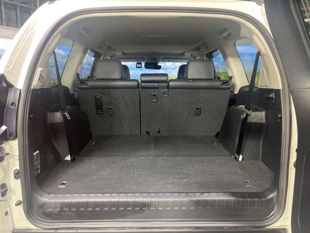 TOYOTA LANDCRUISER PRADO 2022 Image 31