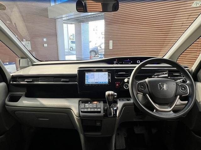 HONDA STEPWAGON 2015 Image 31