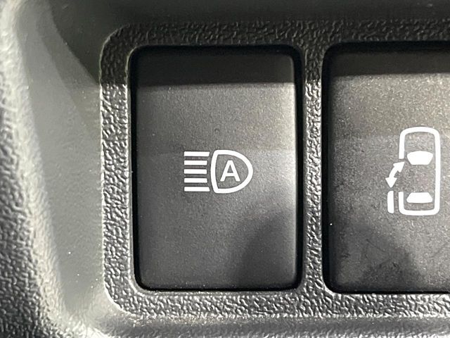 TOYOTA HIACE VAN 4WD 2022 Image 31