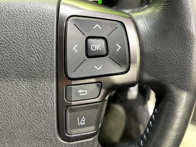 TOYOTA HIACE VAN 4WD 2022 Image 31