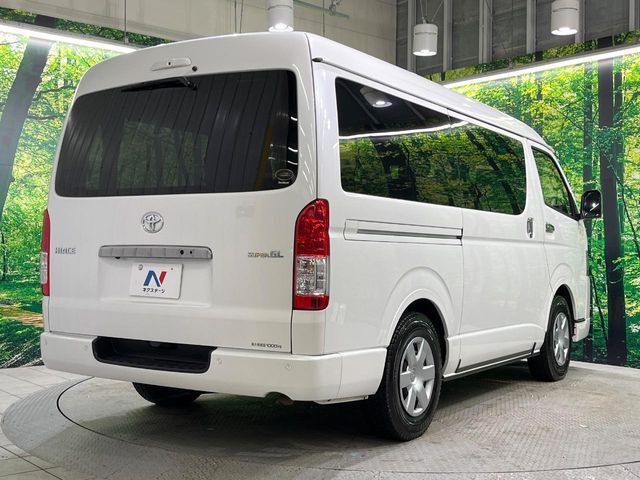 TOYOTA HIACE VAN 4WD 2022 Image 31