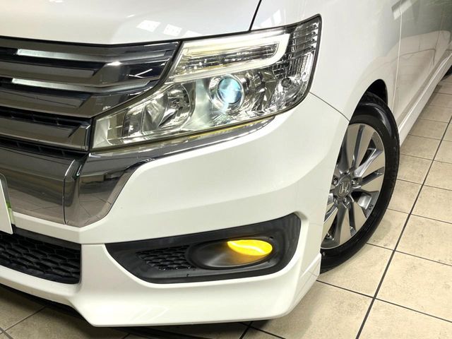 HONDA STEPWAGON SPADA 2013 Image 31