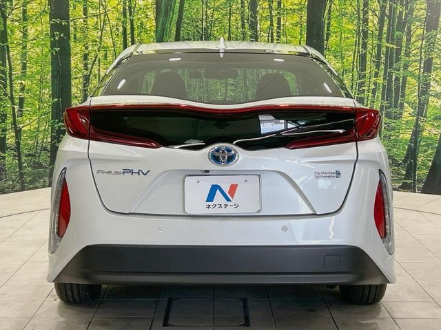 TOYOTA PRIUS PHV 2020 Image 31
