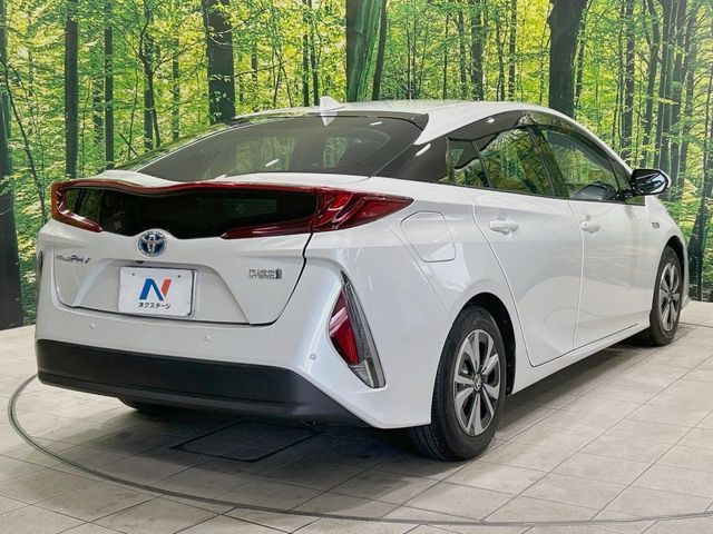 TOYOTA PRIUS PHV 2020 Image 31