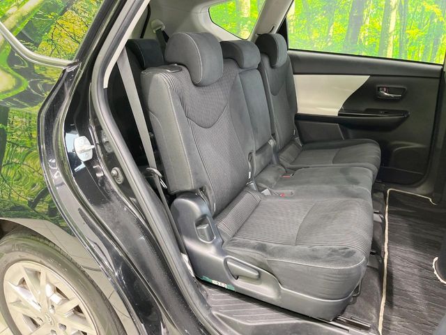 TOYOTA PRIUS ALPHA 2019 Image 31