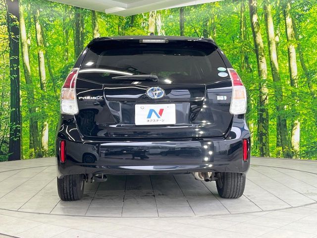 TOYOTA PRIUS ALPHA 2019 Image 31