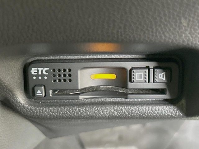 HONDA FIT HYBRID 2017 Image 31