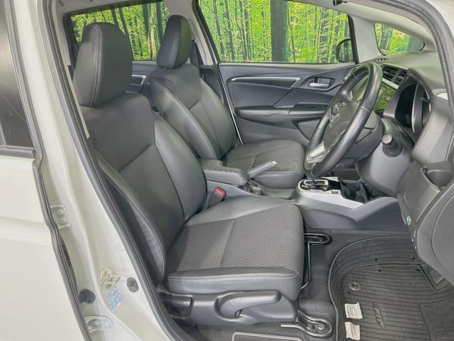 HONDA FIT HYBRID 2017 Image 31