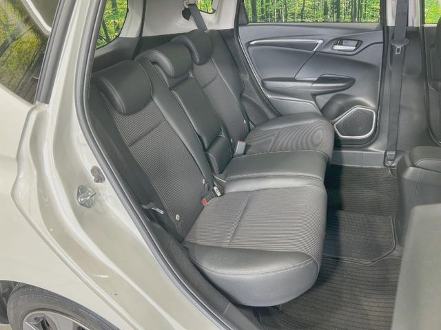 HONDA FIT HYBRID 2017 Image 31