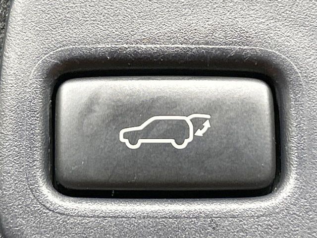 TOYOTA HARRIER 2WD 2017 Image 31