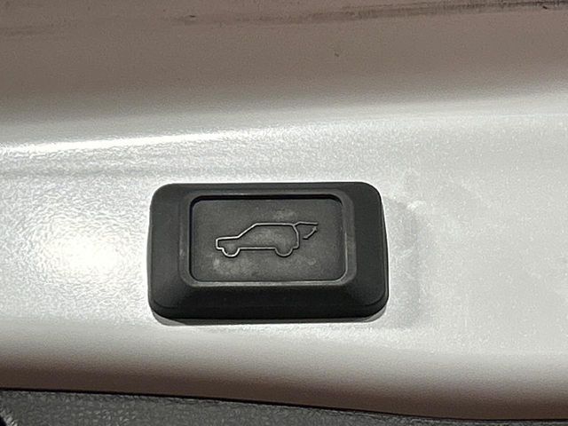 TOYOTA RAV4 4WD 2023 Image 31