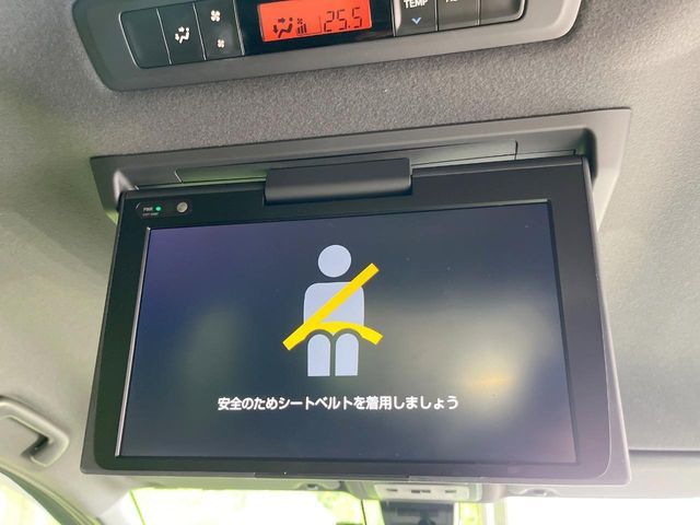 TOYOTA VOXY 2021 Image 31