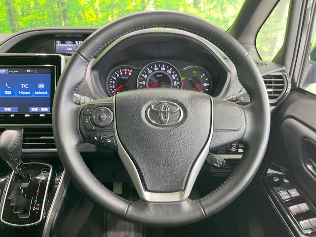 TOYOTA VOXY 2021 Image 31