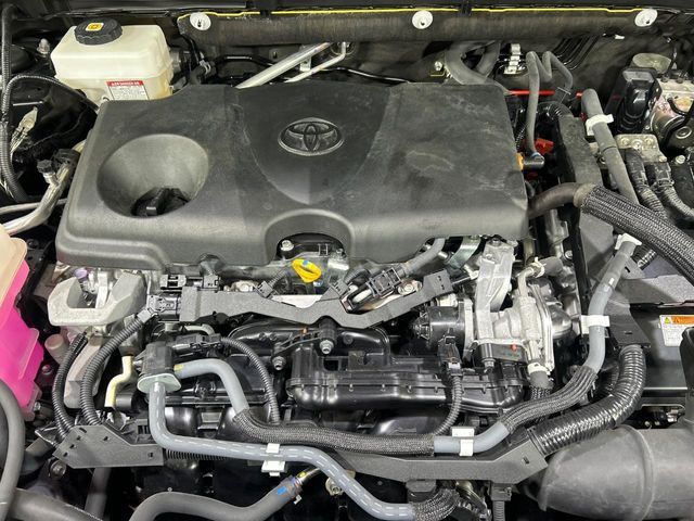 TOYOTA HARRIER HYBRID 2021 Image 31