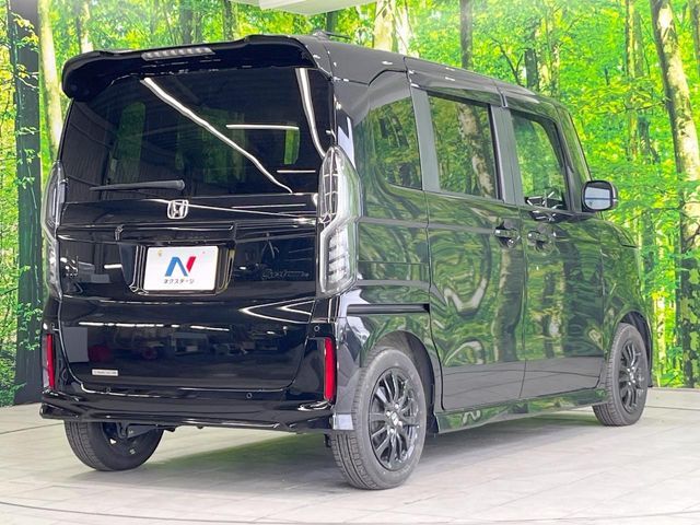 HONDA N BOX CUSTOM 2022 Image 31