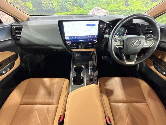 TOYOTA LEXUS NX350H 2023 Image 31