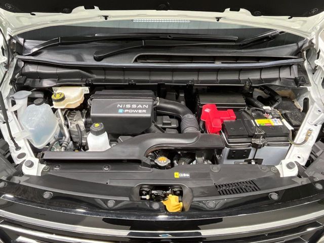 NISSAN SERENA  WG 2023 Image 31