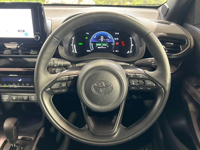 TOYOTA YARIS CROSS HYBRID 2025 Image 31