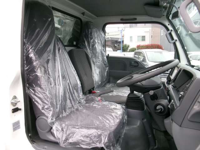 ISUZU ELF 2018 Image 31