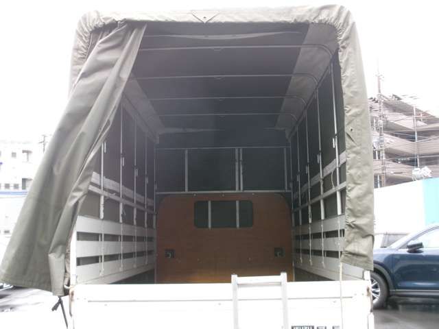 ISUZU ELF 2018 Image 31