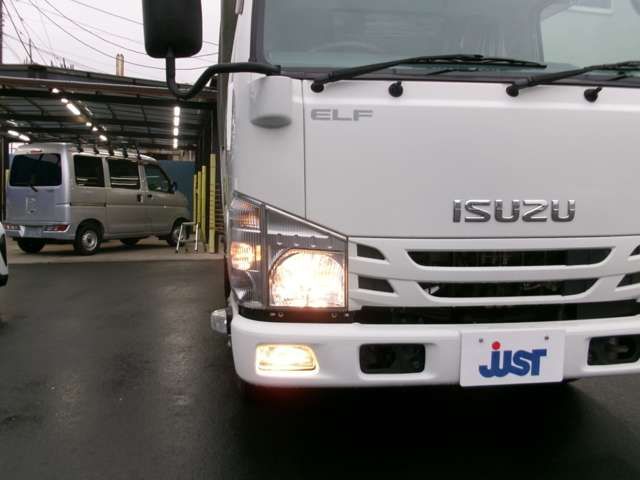 ISUZU ELF 2018 Image 31