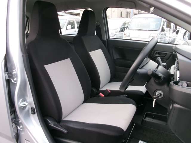 DAIHATSU MIRA E:S 2017 Image 31