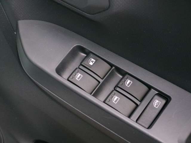 DAIHATSU MIRA E:S 2017 Image 31