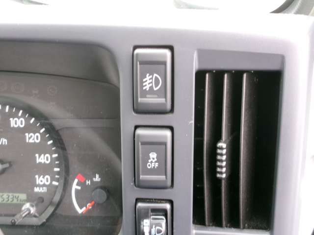 ISUZU ELF 2019 Image 31