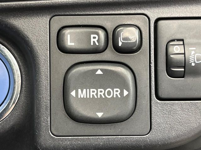 TOYOTA AQUA 2013 Image 31