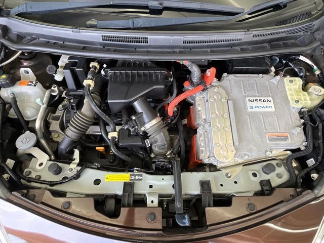 NISSAN NOTE 2017 Image 31