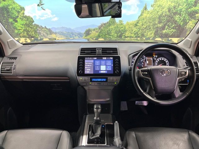 TOYOTA LANDCRUISER PRADO 2023 Image 31