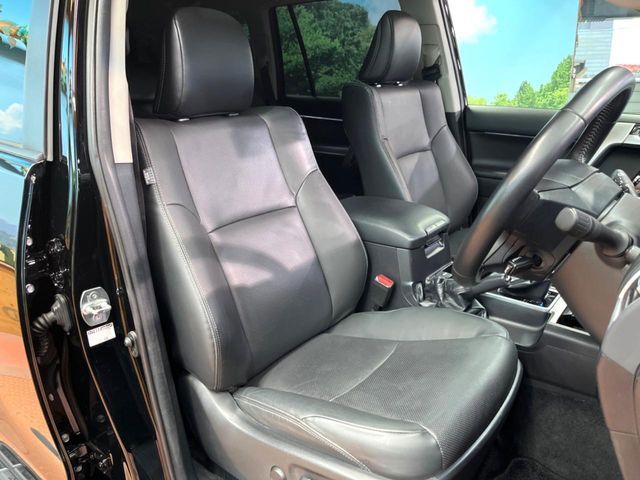 TOYOTA LANDCRUISER PRADO 2023 Image 31