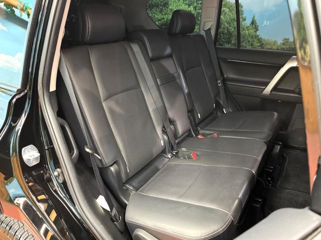 TOYOTA LANDCRUISER PRADO 2023 Image 31