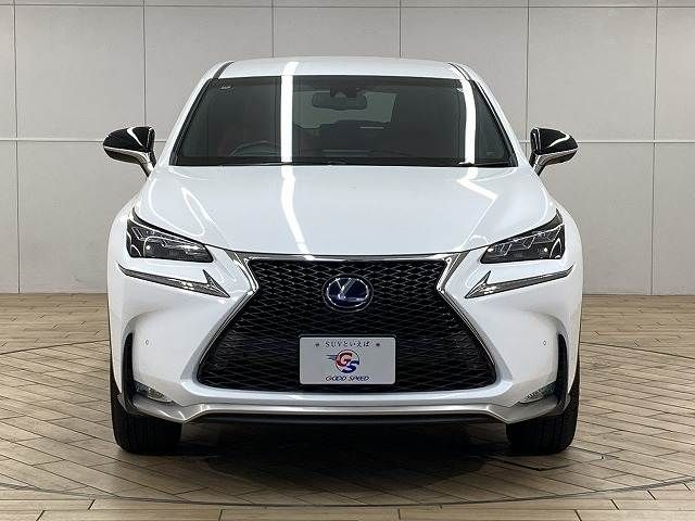 TOYOTA LEXUS NX300H 2015 Image 31