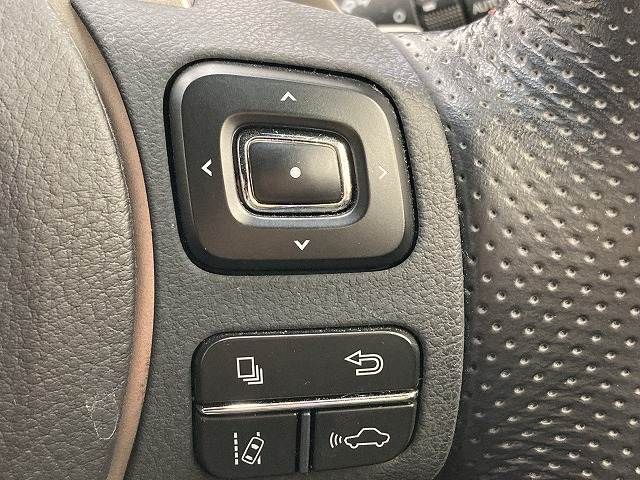 TOYOTA LEXUS NX300H 2015 Image 31