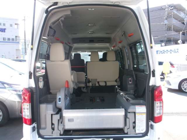 NISSAN NV350 CARAVAN 2020 Image 31