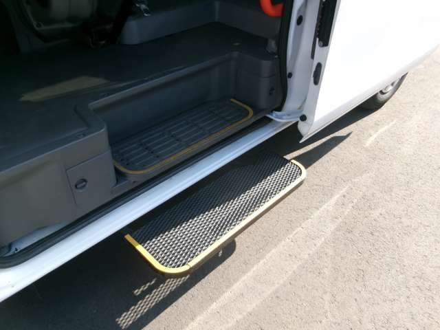 NISSAN NV350 CARAVAN 2020 Image 31