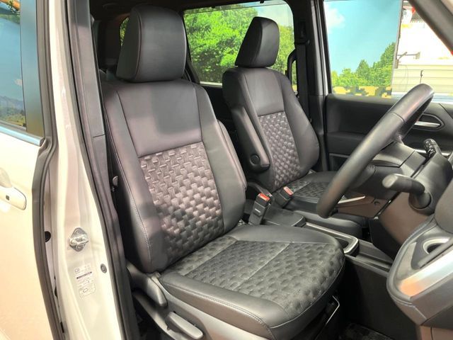 TOYOTA VOXY HYBRID 2024 Image 31