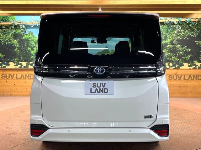 TOYOTA VOXY HYBRID 2024 Image 31