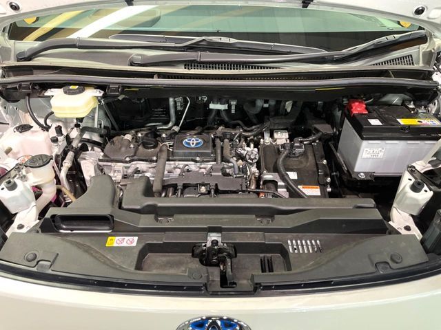 TOYOTA VOXY HYBRID 2024 Image 31