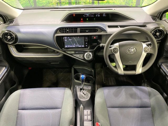 TOYOTA AQUA 2015 Image 31