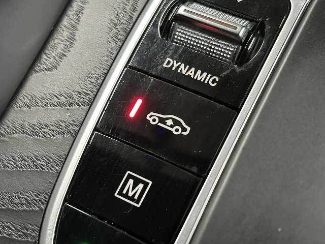 MERCEDES BENZ GLC CL 2019 Image 31