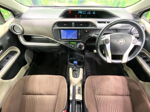 TOYOTA AQUA 2014 Image 31