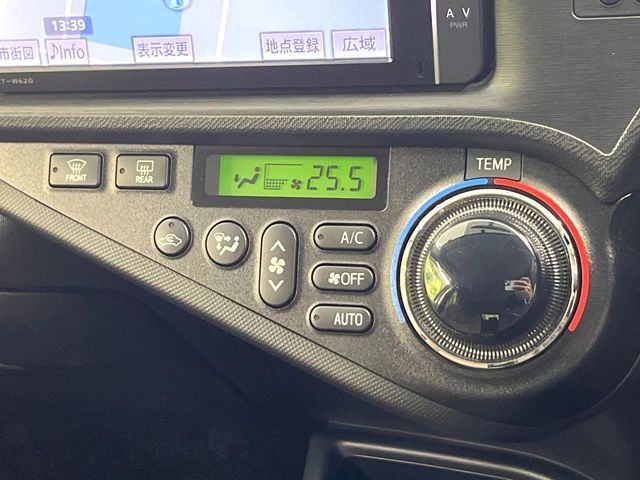 TOYOTA AQUA 2014 Image 31