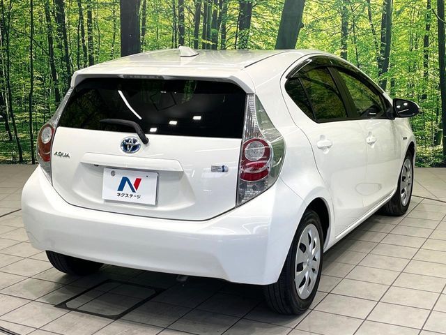 TOYOTA AQUA 2014 Image 31
