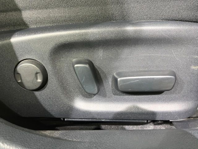 TOYOTA CROWN SEDAN HYBRID 2013 Image 31