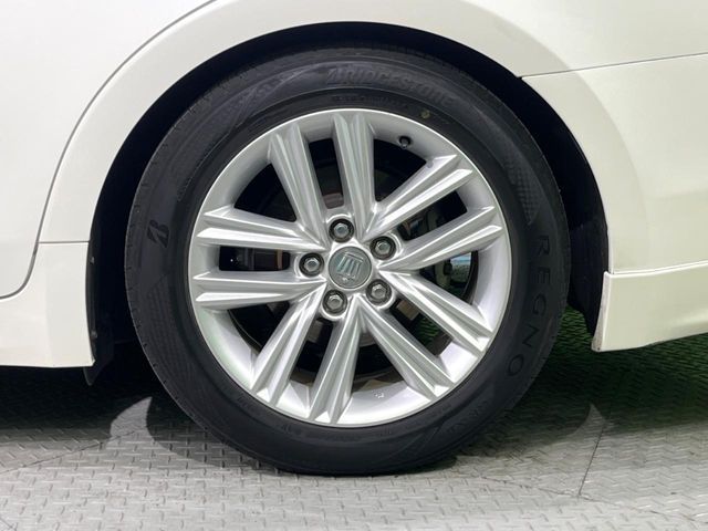 TOYOTA CROWN SEDAN HYBRID 2013 Image 31