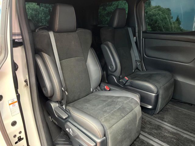 TOYOTA ALPHARD HYBRID 4WD 2020 Image 31